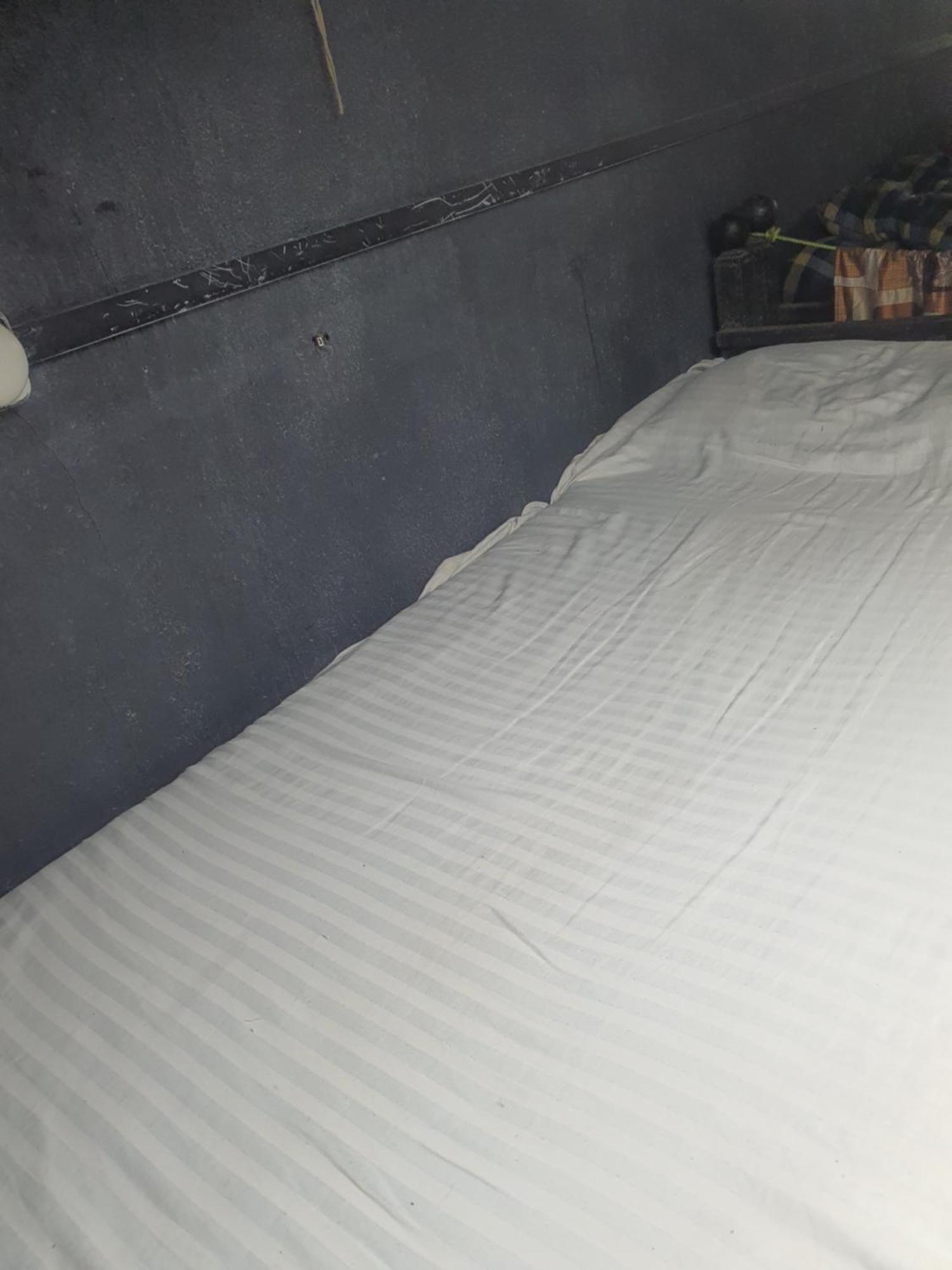 Bapuji Dormitory Hostel Mumbai Exterior foto